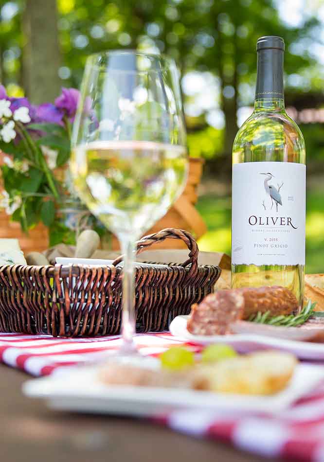 Picnics at Oliver Winery